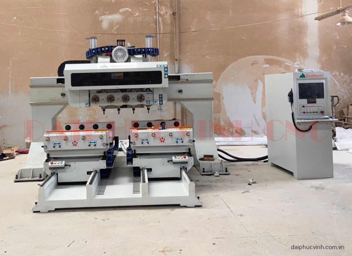 MÁY PHAY CNC 4 TRỤC 16 DAO KẸP XOAY 360 ĐỘ LÀM CHÂN BÀN GHẾ 7792