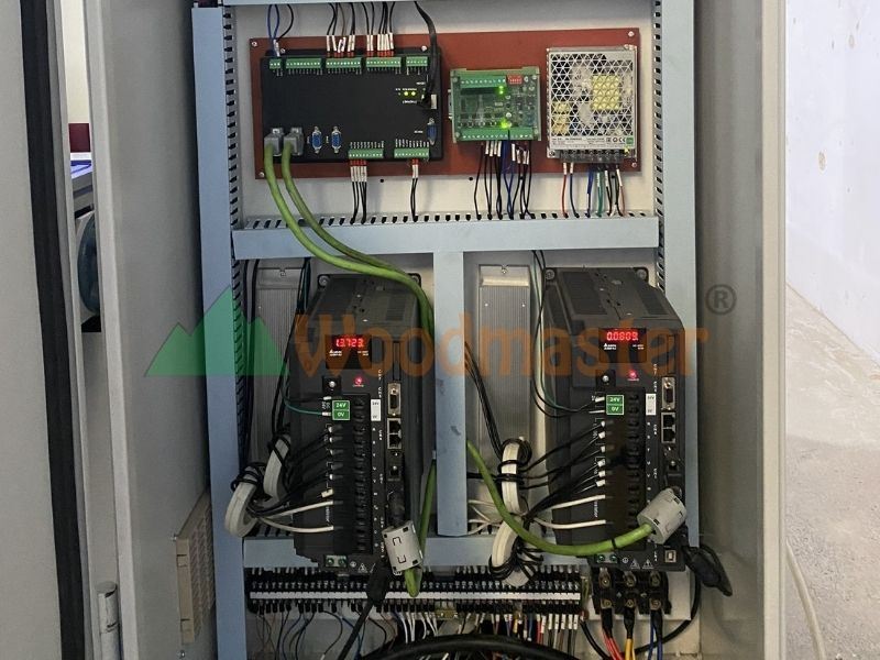 MÁY CẮT CHỌN PHÔI TỰ ĐỘNG CAO TỐC 9032