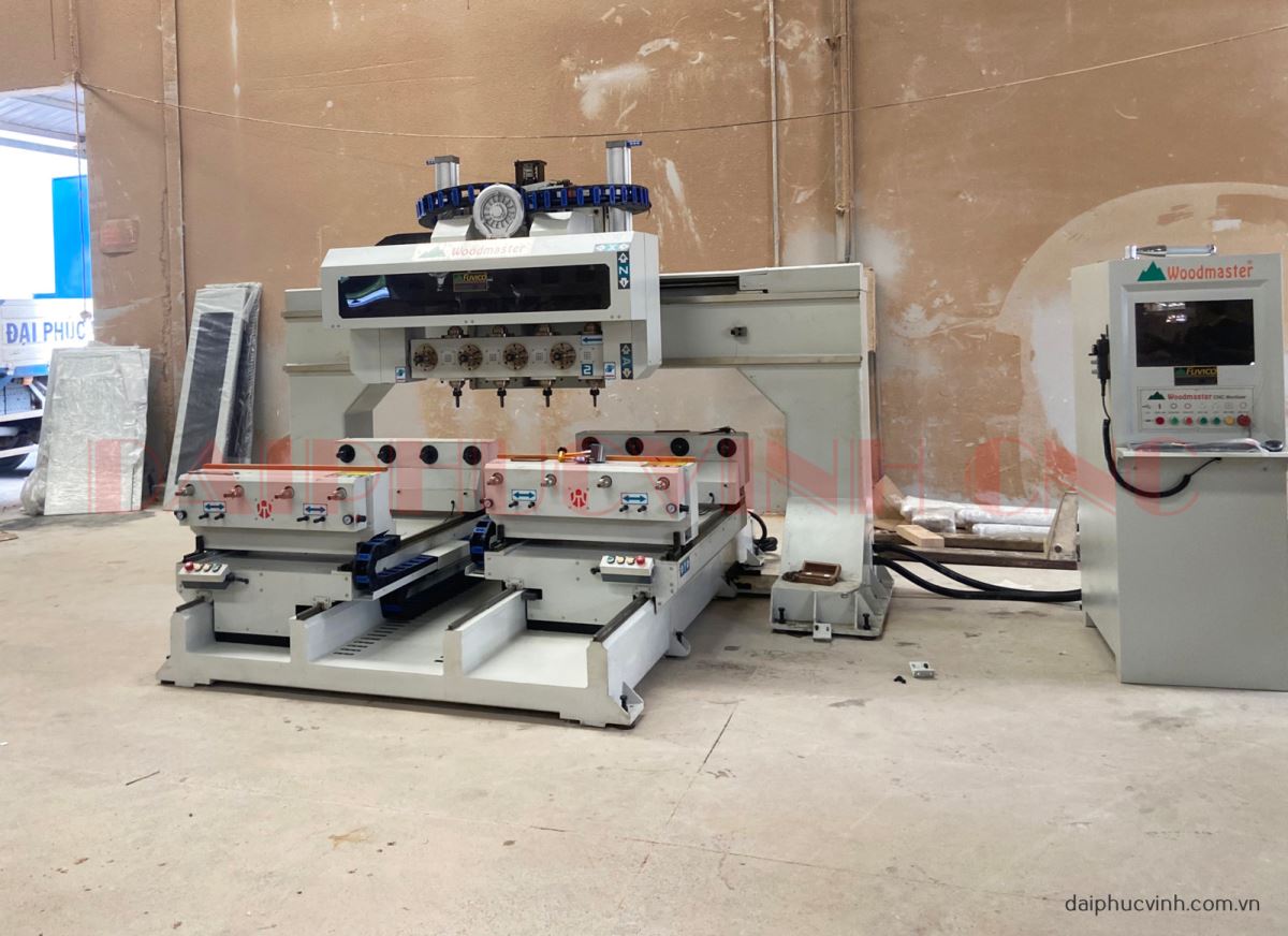 MÁY PHAY CNC 4 TRỤC 16 DAO KẸP XOAY 360 ĐỘ LÀM CHÂN BÀN GHẾ 7791