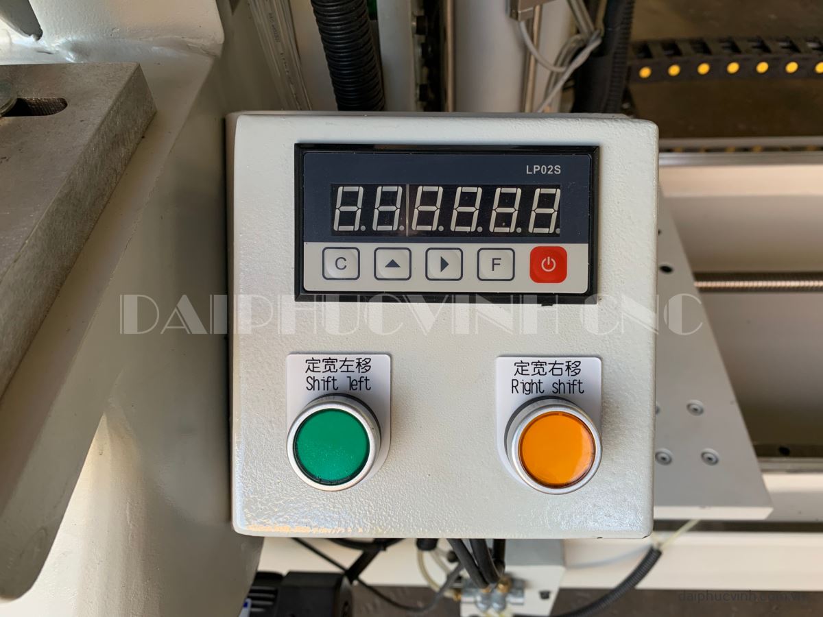 MÁY CẮT KHOAN 2 ĐẦU TỰ ĐỘNG 6 TRỤC WM-200CD2X 7331