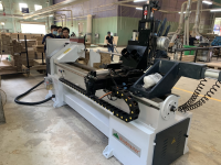 Máy tiện gỗ chà nhám CNC Woodmaster tự động nạp phôi 5780