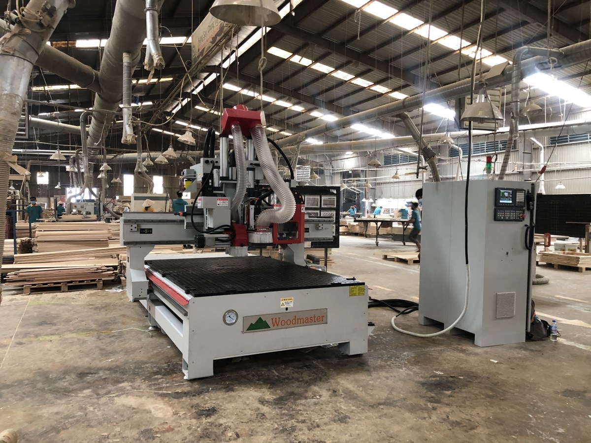 MÁY CNC TRUNG TÂM THAY DAO TỰ ĐỘNG + TRỤC CƯA ĐA HƯỚNG WM-1625RS 5232