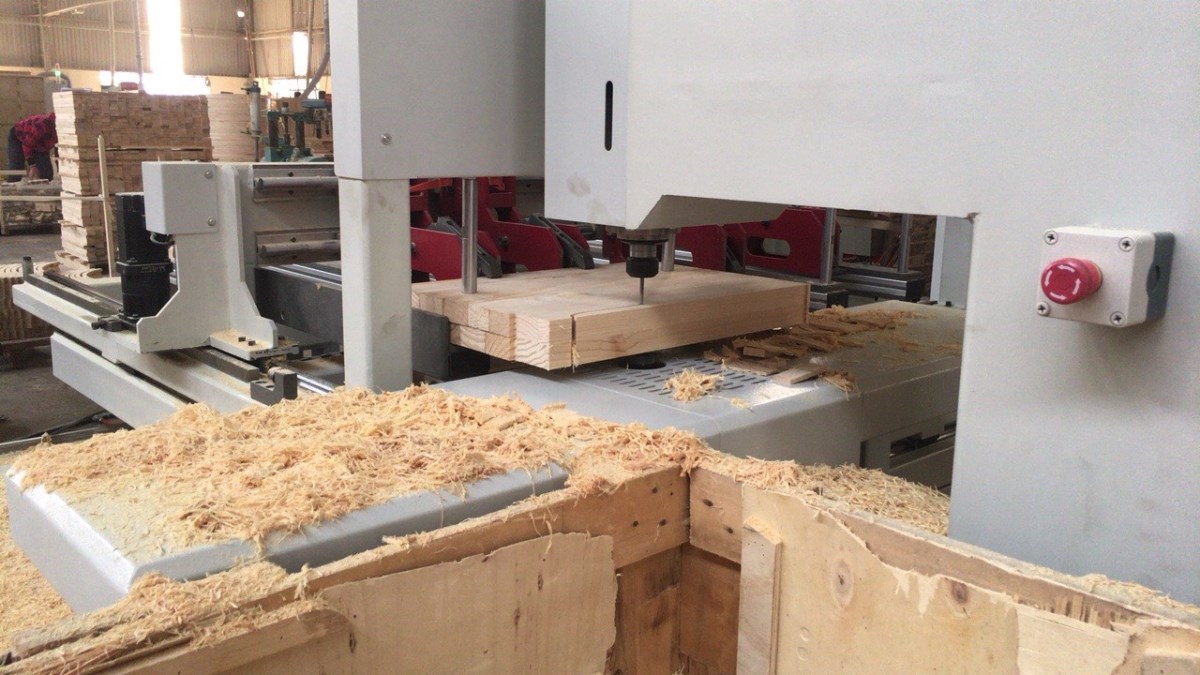 MÁY CƯA LỌNG CNC MŨI ROUTER 5906