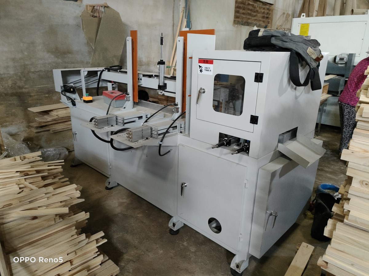 MÁY CẮT BỌ EKE TAM GIÁC LƯỠI DƯỚI TỰ ĐỘNG 6164