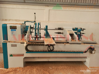 Máy tiện gỗ CNC 2 trục nạp phôi làm việc đồng thời WM-1500A2 8278
