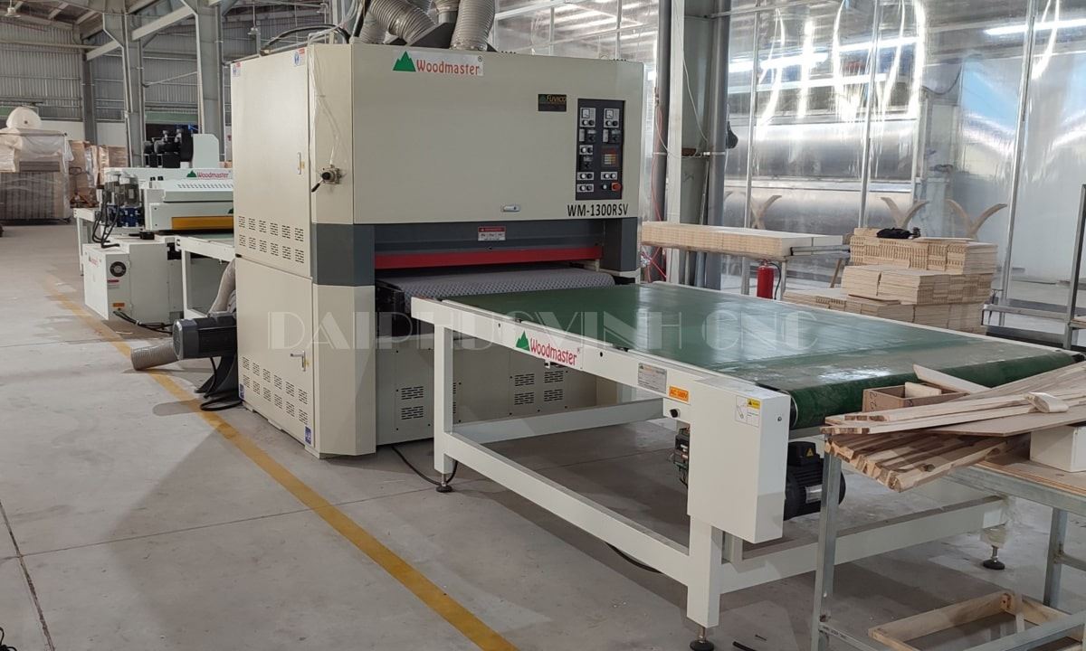 MÁY CHÀ NHÁM SƠN LÓT 2 TRỤC 1300MM TRUNG QUỐC GIÁ TỐT 8262