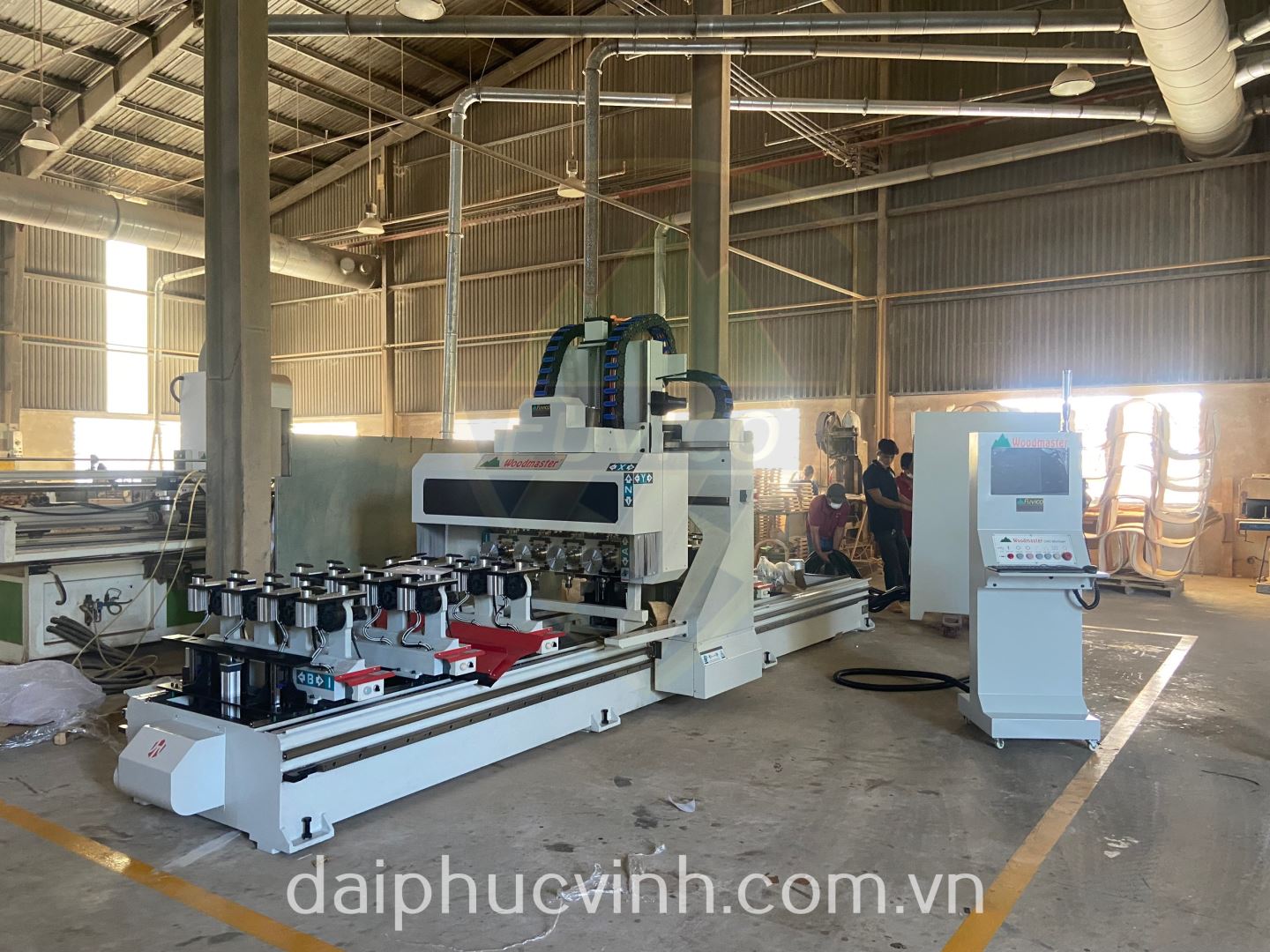 MÁY PHAY CNC 4 TRỤC 16 DAO KẸP XOAY 180 ĐỘ làm mộng âm dương bàn 6 mét 11271
