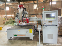 MÁY CNC TRUNG TÂM THAY DAO TỰ ĐỘNG + TRỤC CƯA ĐA HƯỚNG  WM-1625RS 8902
