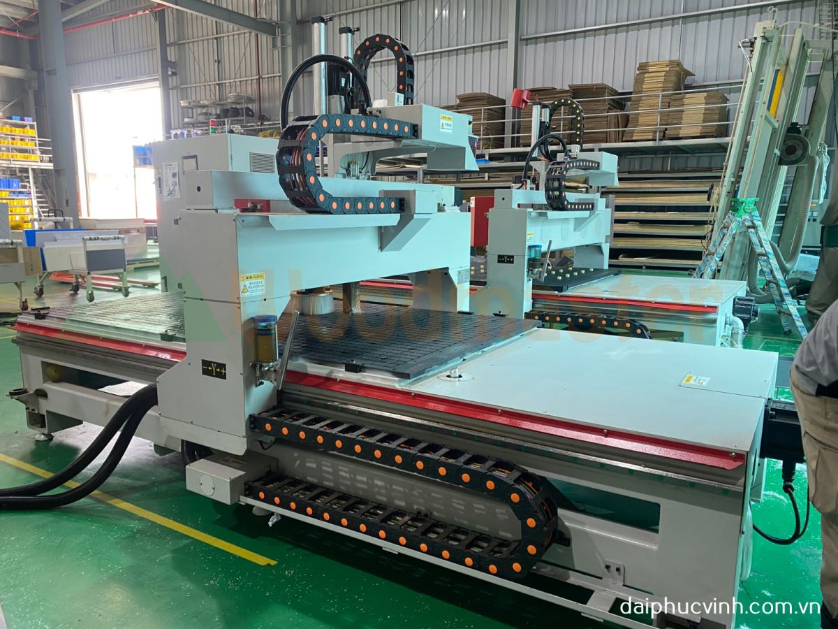 MÁY CNC TRUNG TÂM 2D TẢI NẶNG ( thay dao tự động ) 8957