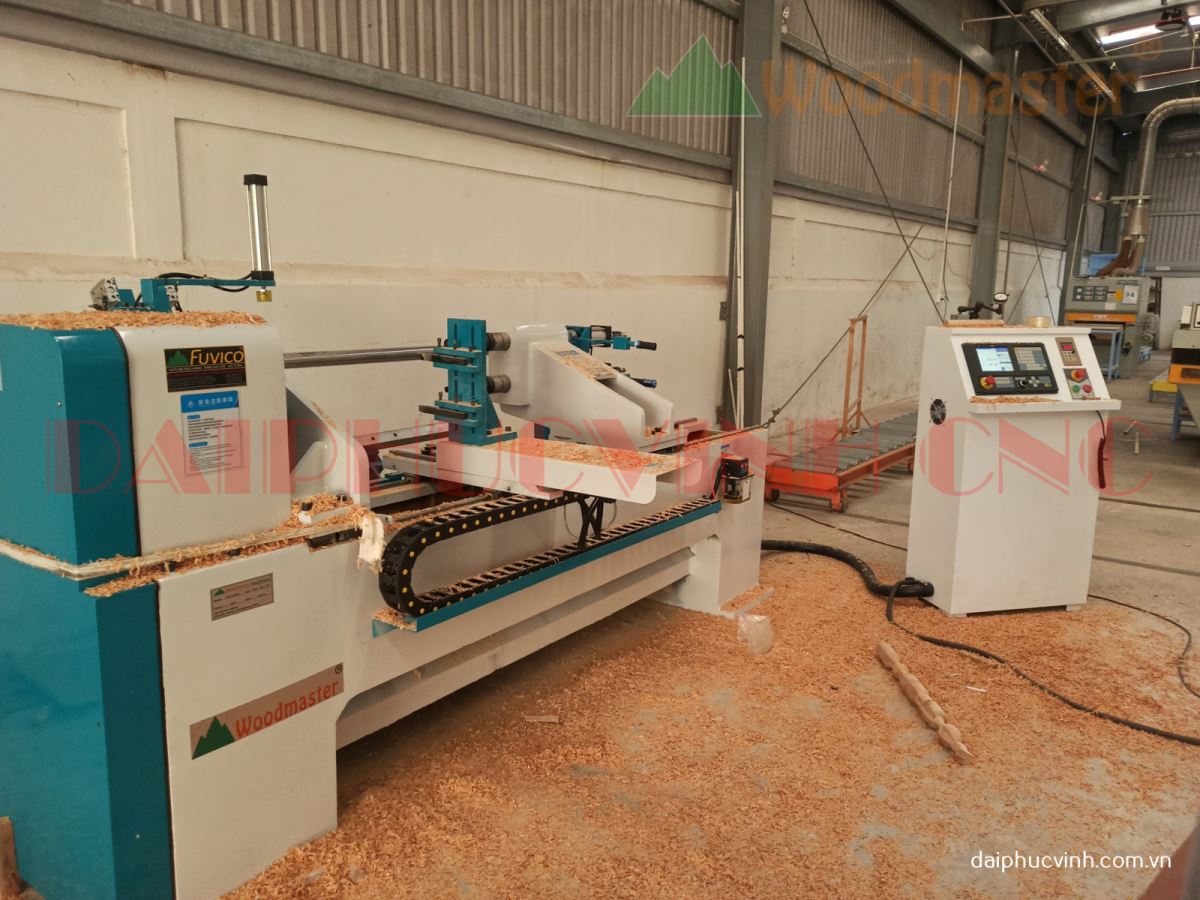 Máy tiện gỗ CNC 2 trục nạp phôi làm việc đồng thời WM-1500A2 8279