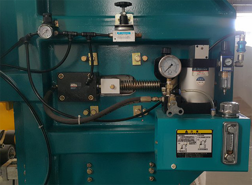 Máy cưa lạng mỏng gỗ 538